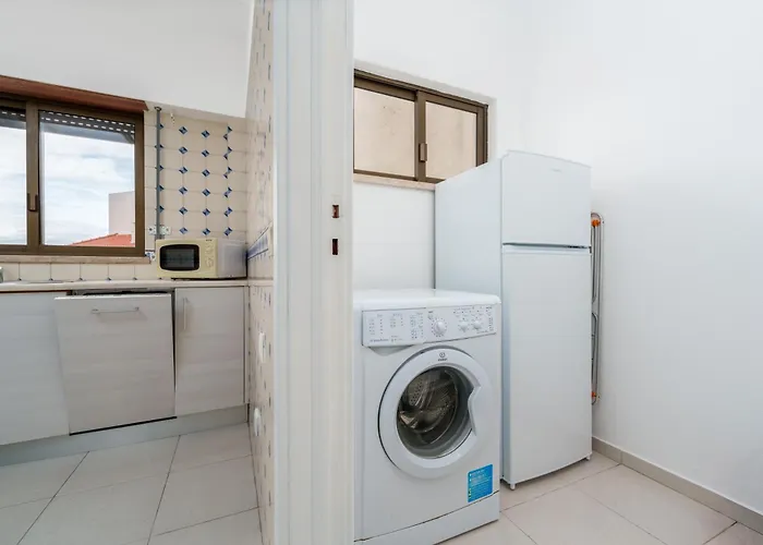 404 - Oura - 2 Bedroom - Sea View *